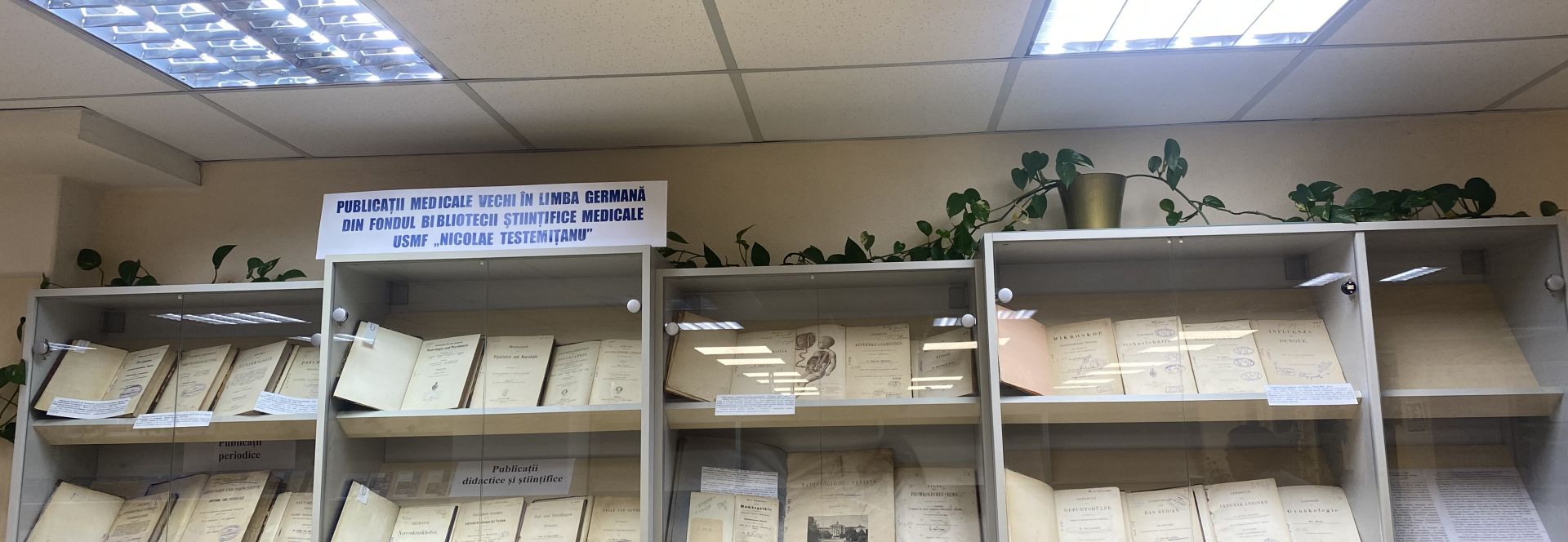 expoziţie de carte veche şi rară
